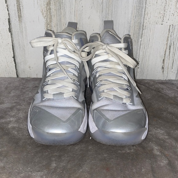 1114 Moolah Silver Double Triple Basketball Sneakers - Picture 3 of 9